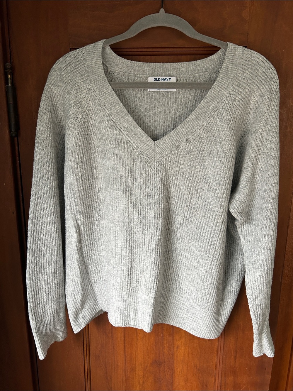 Old Navy Women's V-Neck Ribbed Sweater - Light Gray